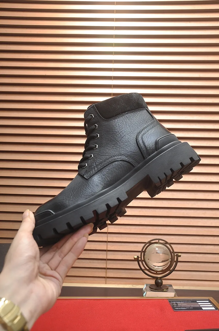 Men's shoes 💰640💶 [UGG] (full wool lining) top-end high-quality fur-in-one warm snow boots from Australia's warm luxury brand men's shoes, UGG-5877 official website synchronized, made of imported cowhide, carefully sewn...Imported rubber foam outsole (comfortable, soft, wear-resistant) The quality is really great...Exquisite workmanship, you can't put it down at first sight, available in sizes 39-44